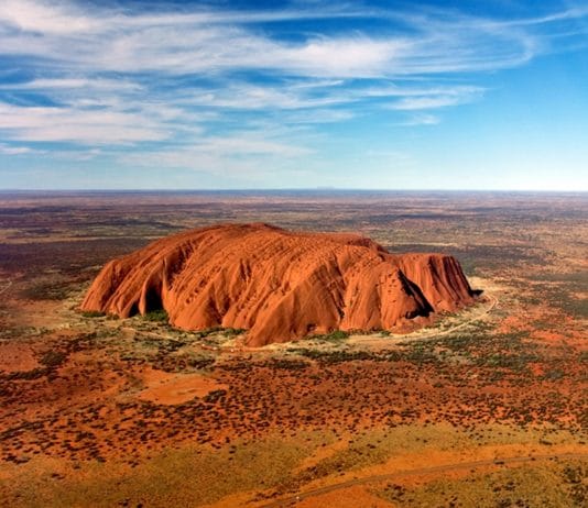 Les lieux immanquables en Australie - Uluru Ayers Rock